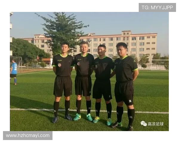 利雅得新月全力出击巅峰对决为中心球队鏖战绿茵赛场争锋荣耀