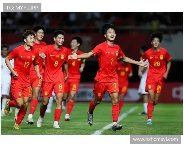 国足迎战亚洲劲旅全队誓夺关键胜利主帅强调拼搏精神重燃球迷信心