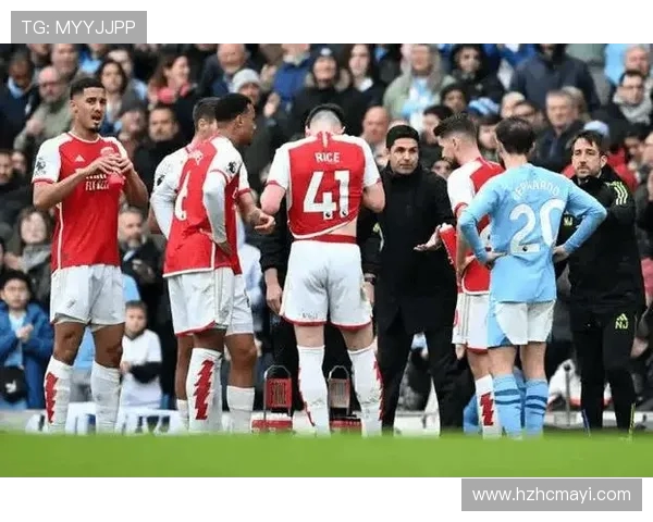 曼城与利物浦激战正酣 双方主力对决再掀英超新高潮 曼城与利物浦激战正酣 双方主力对决再掀英超新高潮